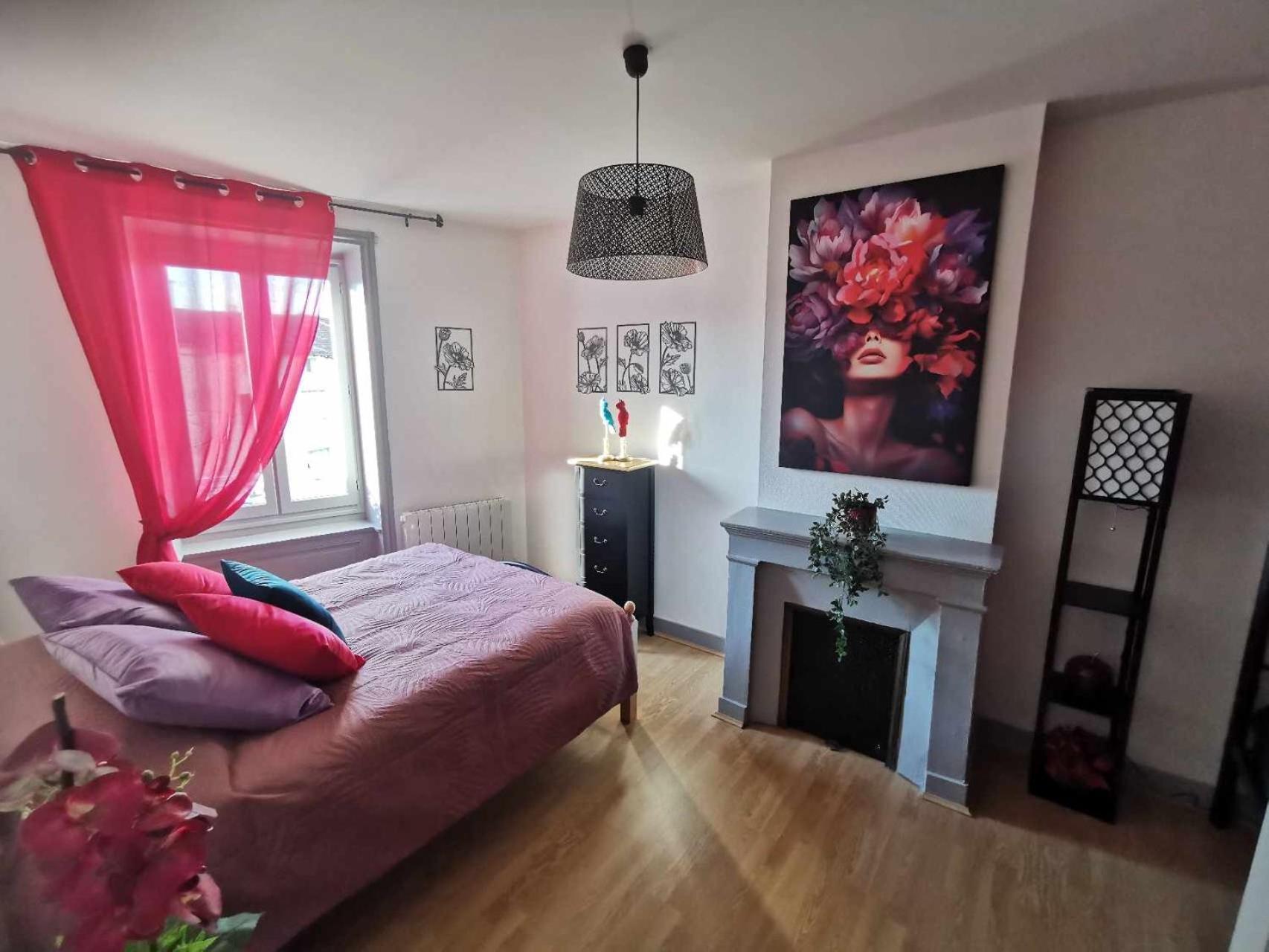 Bel Appartement De 1 A 7 Personnes Ambert Exterior foto